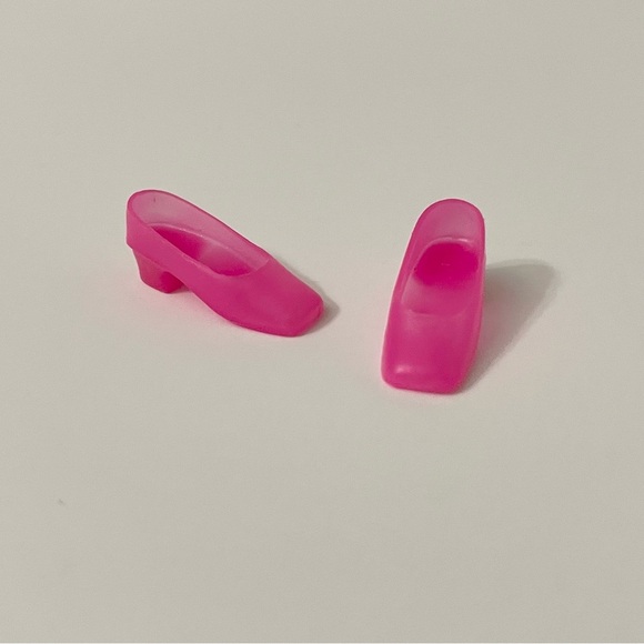 Vintage Barbie Pink Shoes Doll Accessory Korea - Picture 12 of 13